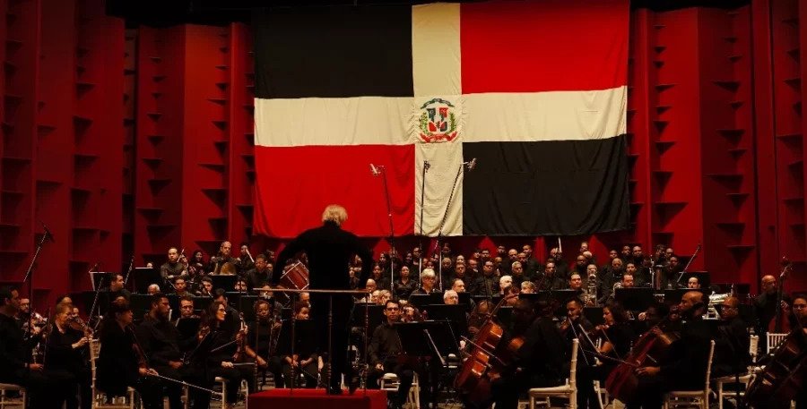 Cultura logra retiro de contenidos en YouTube que lucraban con el Himno Nacional